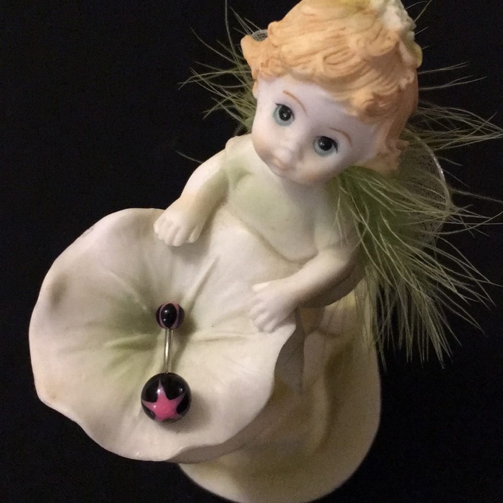 NWOT Black and pink belly ring